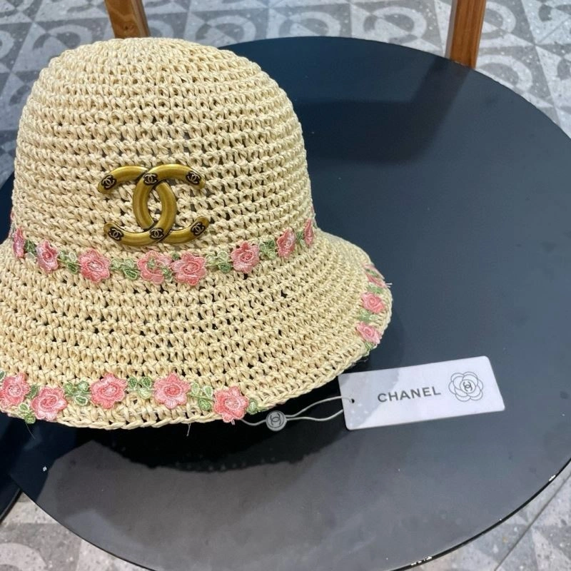 Comfortable Chanel Caps 260081
