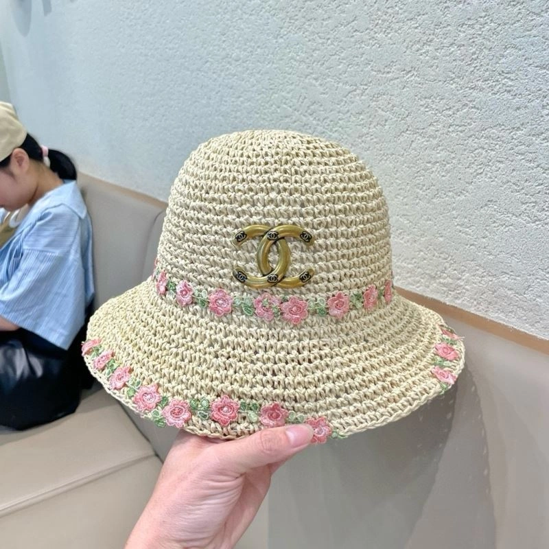 Comfortable Chanel Caps 260081