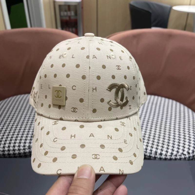 Chanel Caps UrbanStyle 260074