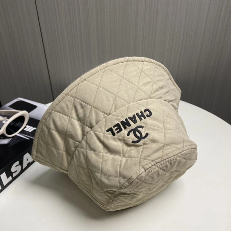 Chanel Caps UrbanChic 260064