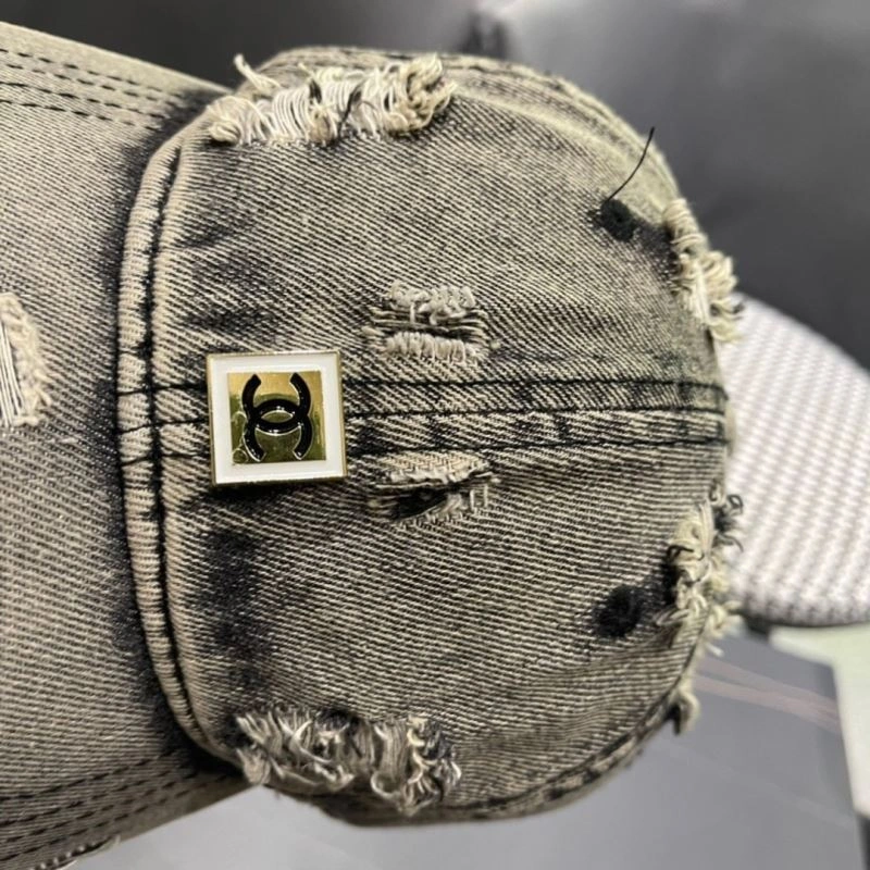 TechFriendly Chanel Caps 260070