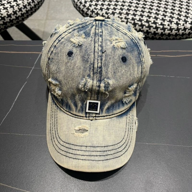 Chanel Caps Neat 260047