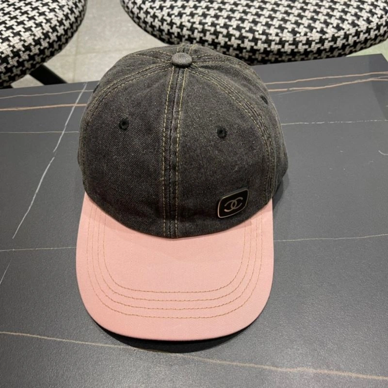 Chanel Caps Attractive 260057