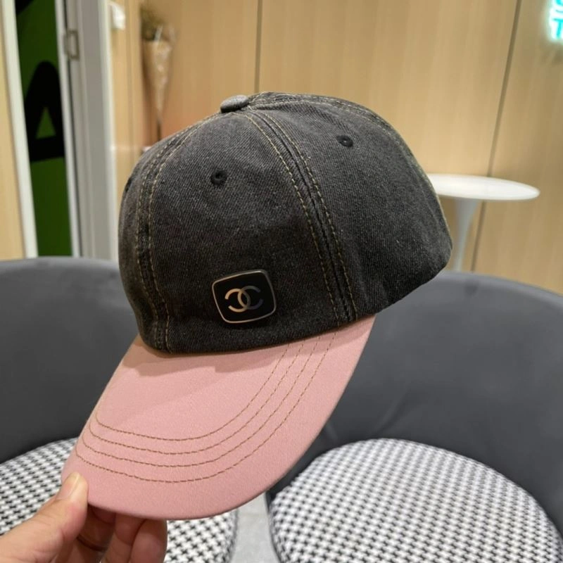 Chanel Caps Attractive 260057