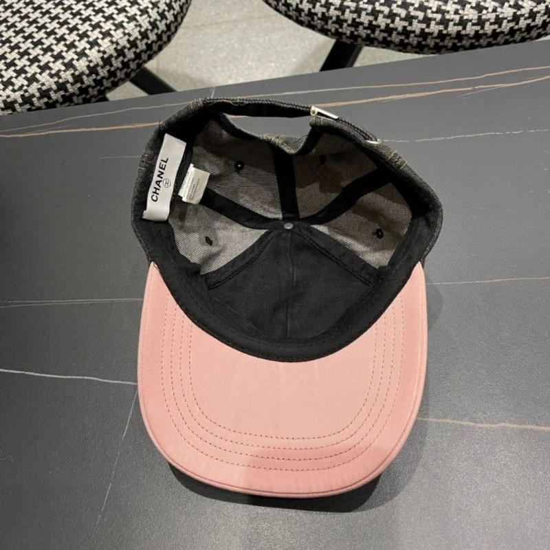 Chanel Caps Attractive 260057