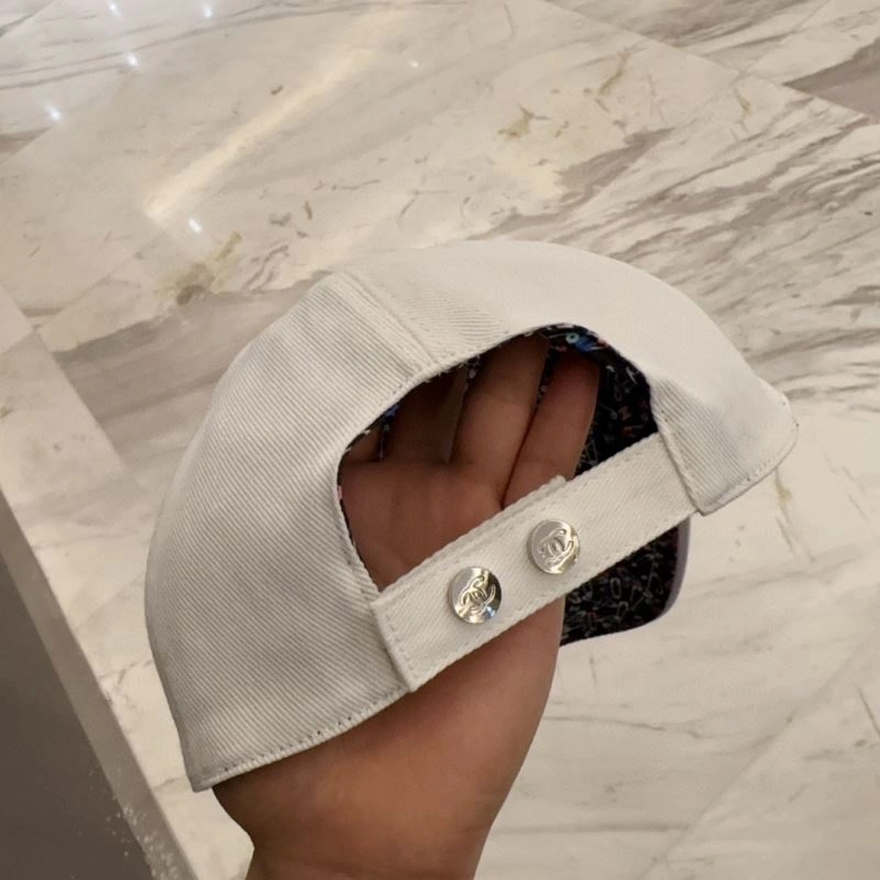 Unisex Chanel Caps 260063