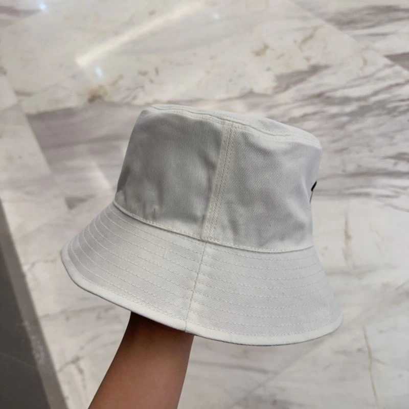 WellDesigned Chanel Caps 260048