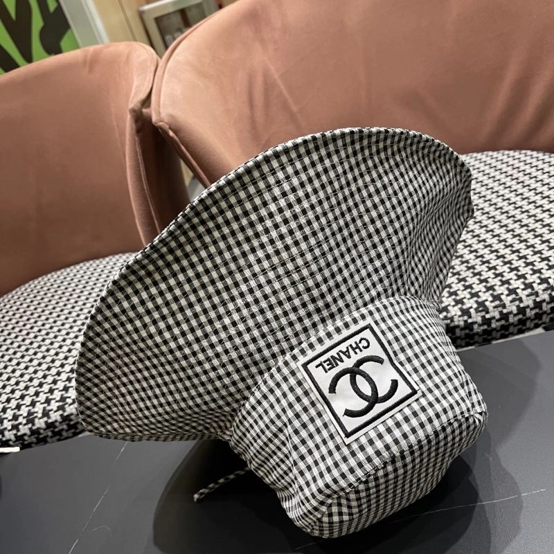 Supportive Chanel Caps 260042