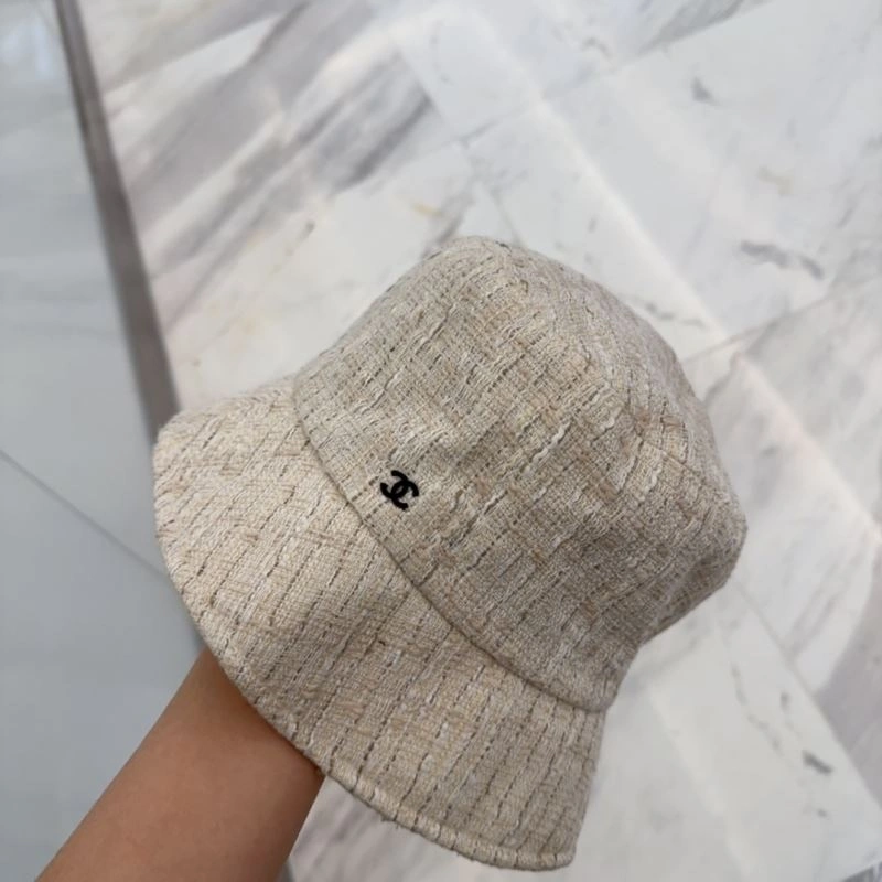 Elegant Chanel Caps 260005