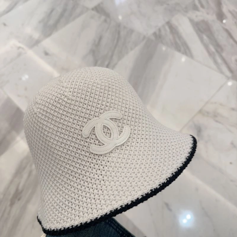 Chanel Caps Cozy 260003