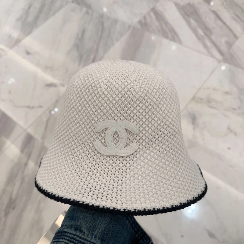 Chanel Caps Cozy 260003