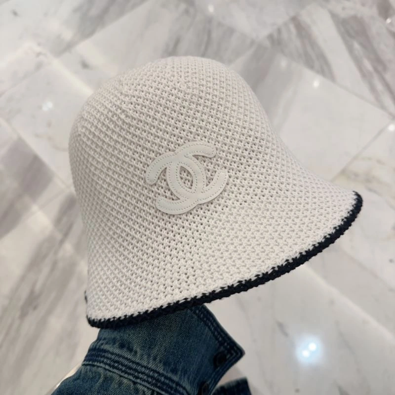 Chanel Caps Cozy 260003