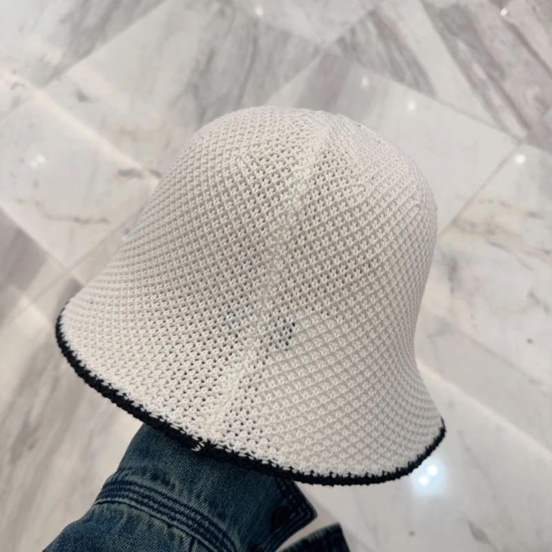 Chanel Caps Cozy 260003