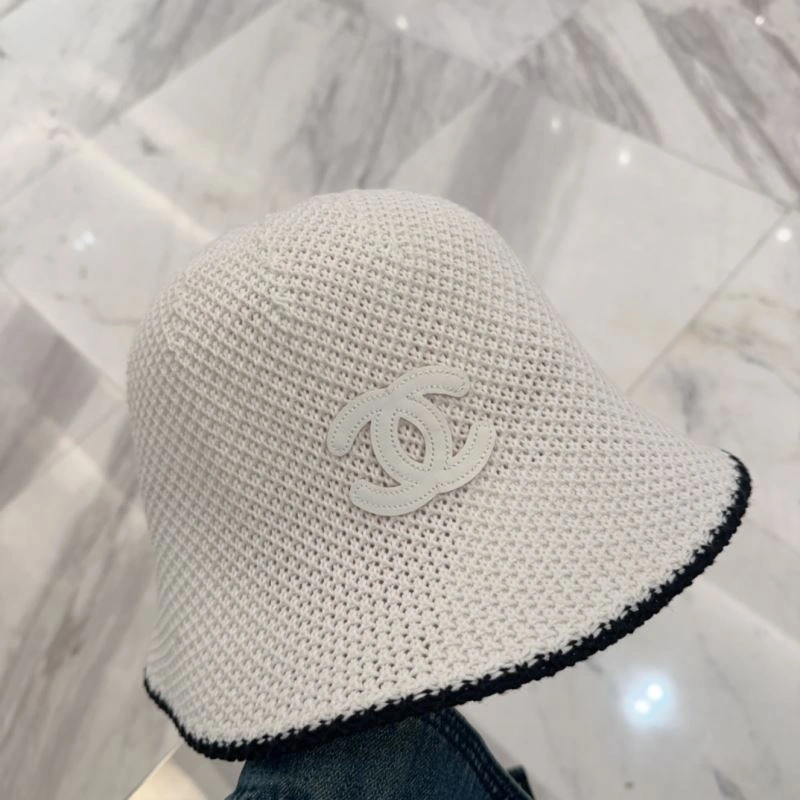 Chanel Caps Cozy 260003