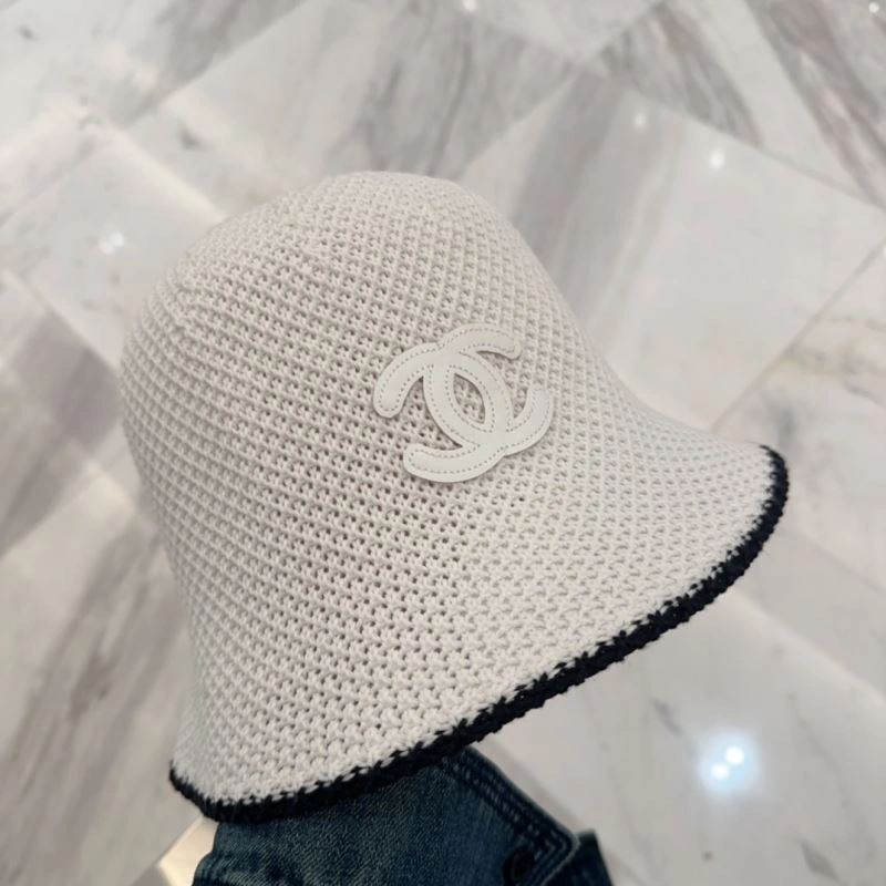 Chanel Caps Cozy 260003