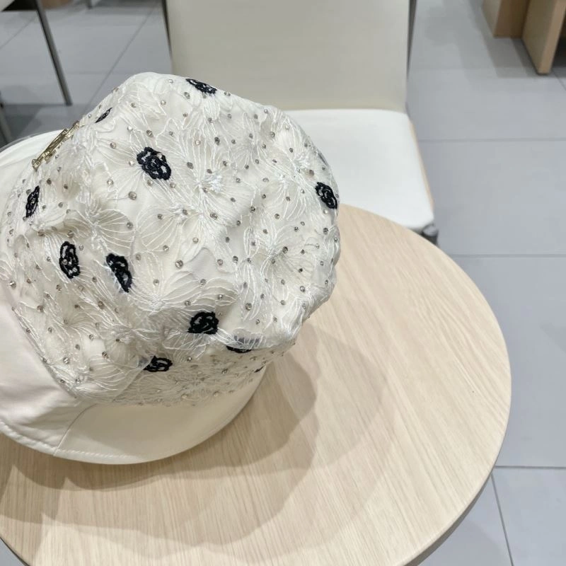 Chanel Caps Trendy 260001