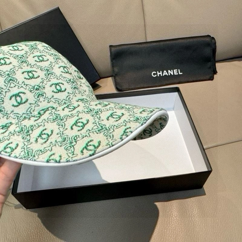 Chanel Caps Elegant 259934