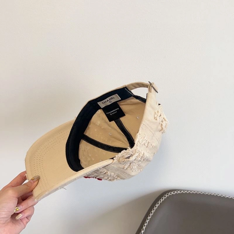 Chanel Caps Sporty 259947