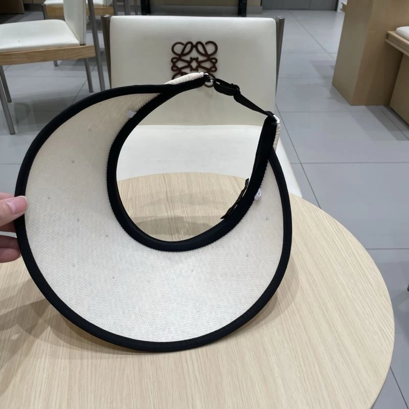 Chanel Caps Elegant 259940
