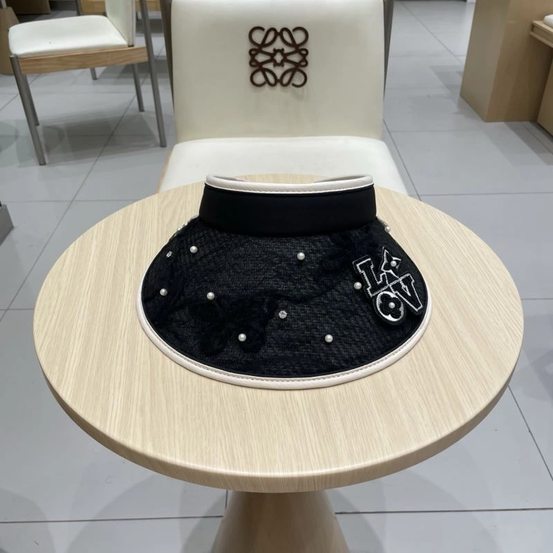 Chic Chanel Caps 259924