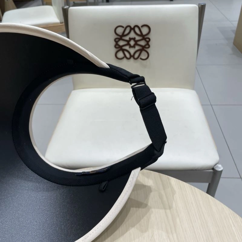 Chic Chanel Caps 259924