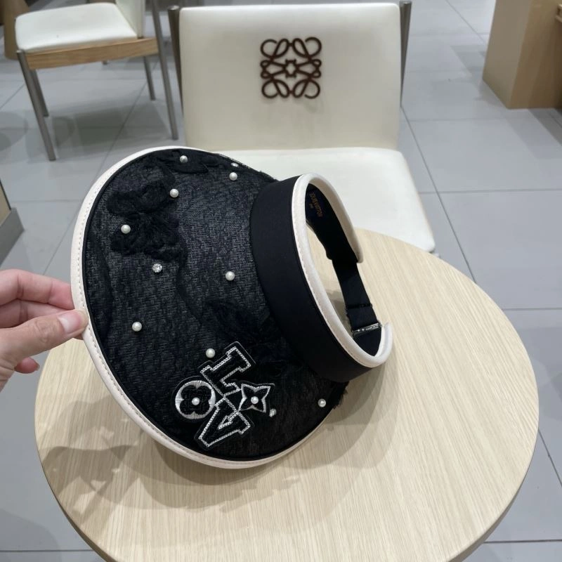 Chic Chanel Caps 259924