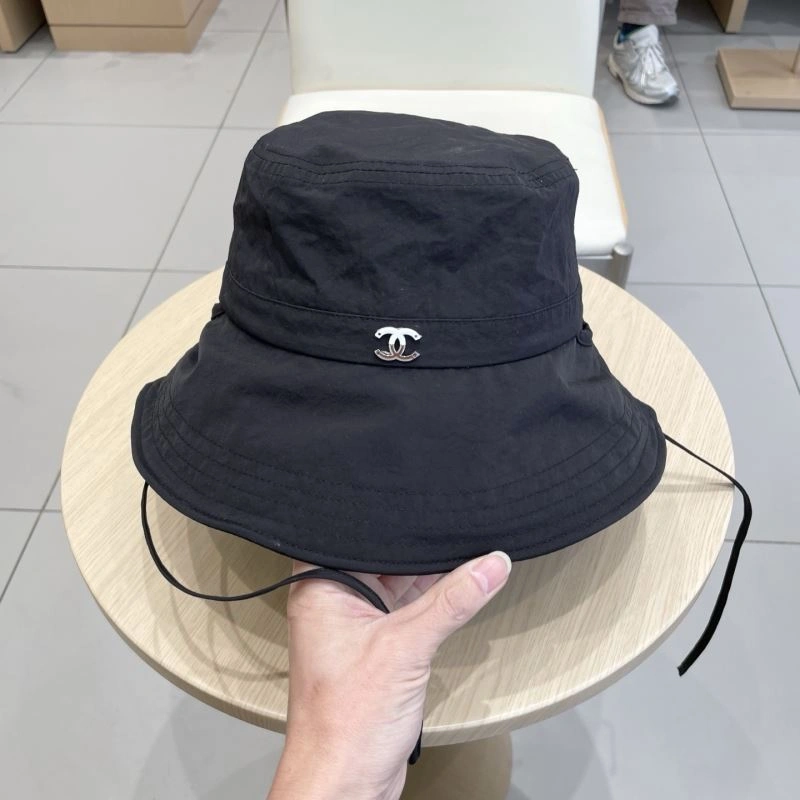 Bright Chanel Caps 259910