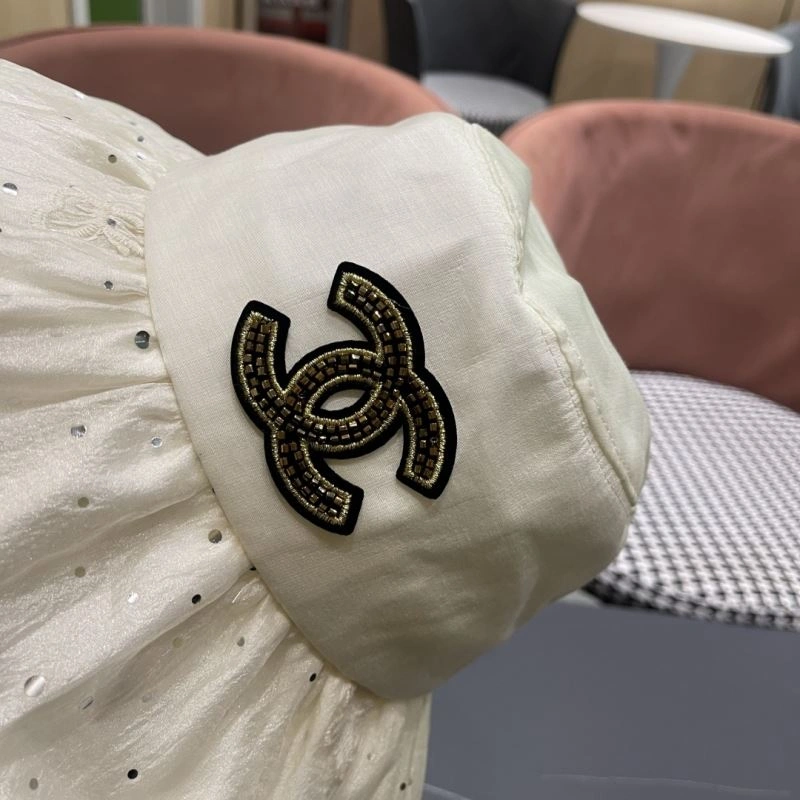 Chanel Caps Refined 259838