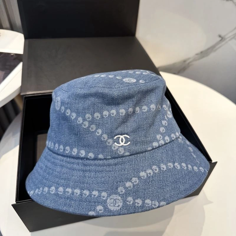Lightweight Chanel Caps 259852
