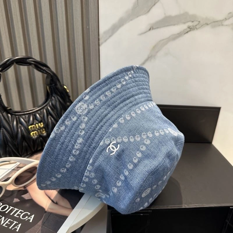 Lightweight Chanel Caps 259852