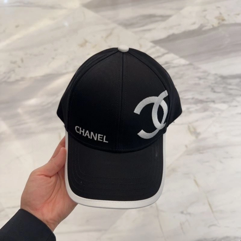 Casual Chanel Caps 259806
