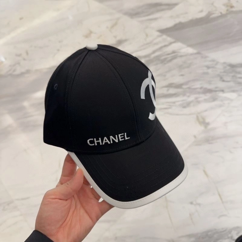 Casual Chanel Caps 259806