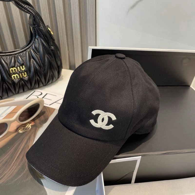 Chanel Caps Chic 259785