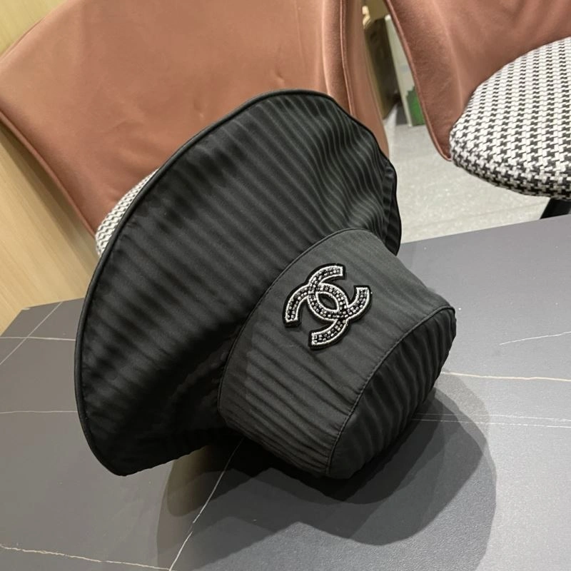 Chanel Caps Effortless 259781