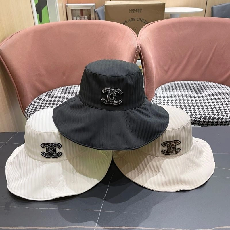 Chanel Caps Effortless 259781