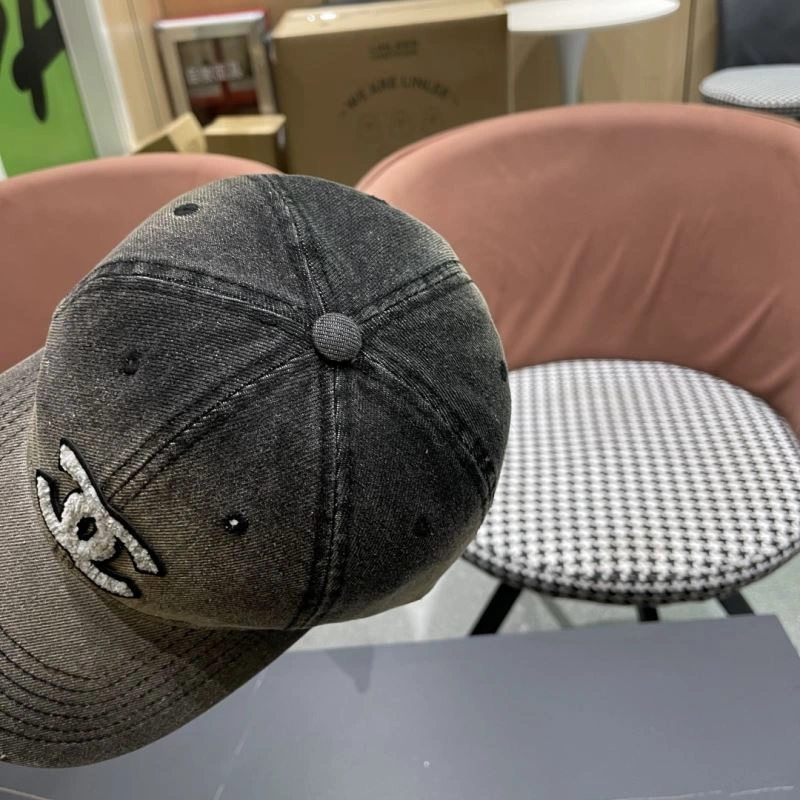 Chanel Caps Refined 259767