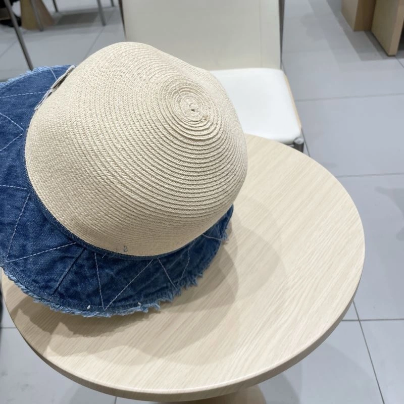 Comfortable Chanel Caps 259715