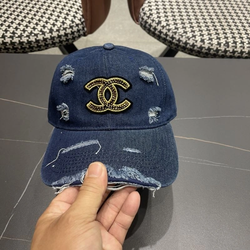Chanel Caps Minimalist 259734