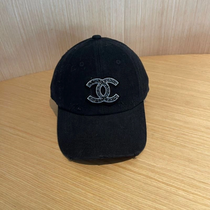 Chic Chanel Caps 259622