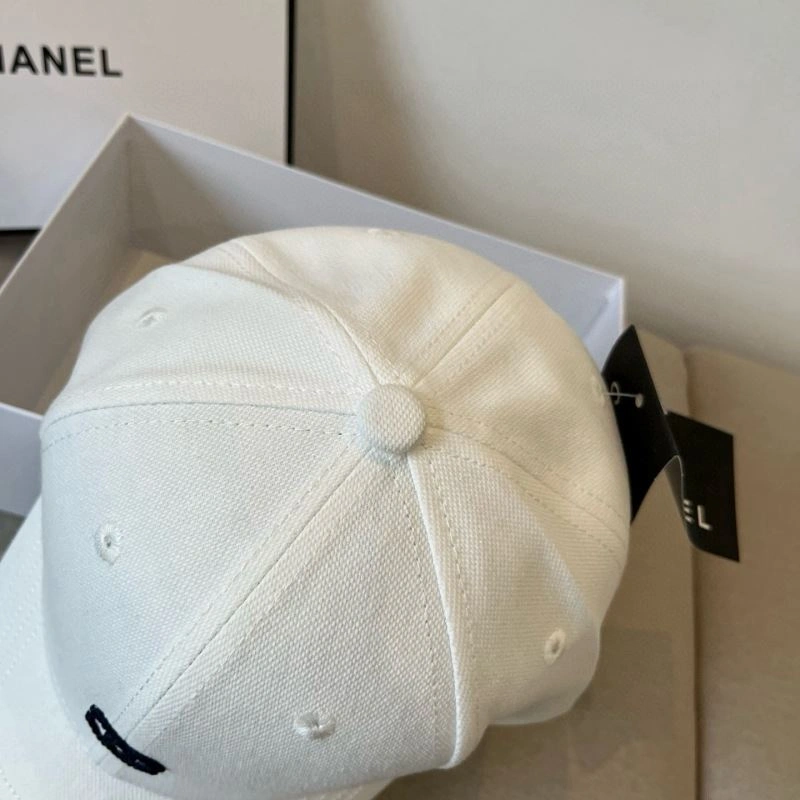 Bright Chanel Caps 259601