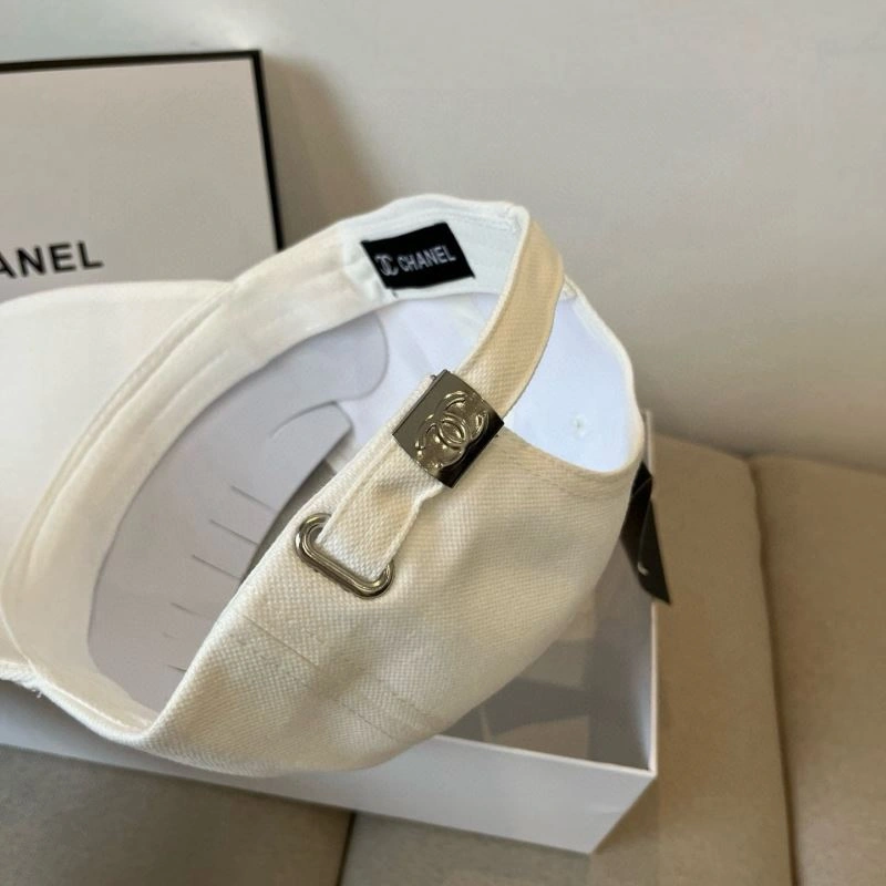 Bright Chanel Caps 259601