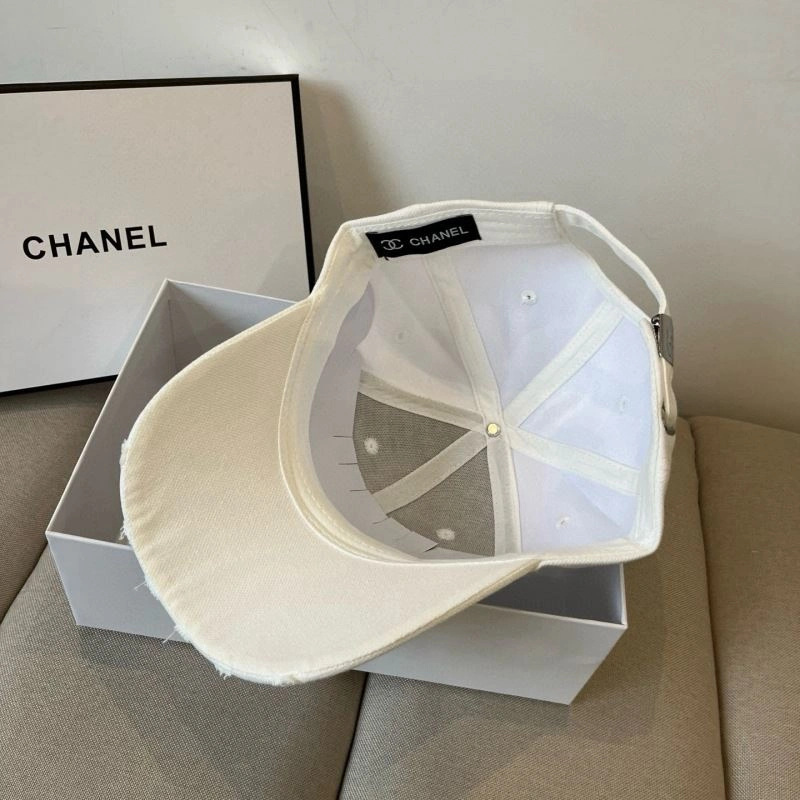 Bright Chanel Caps 259601