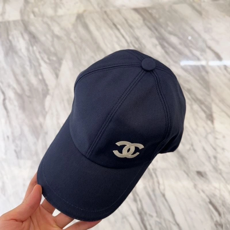 Chanel Caps Sleek 259590