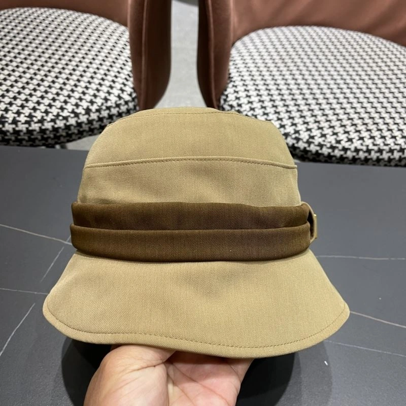 Chanel Caps UrbanChic 259594
