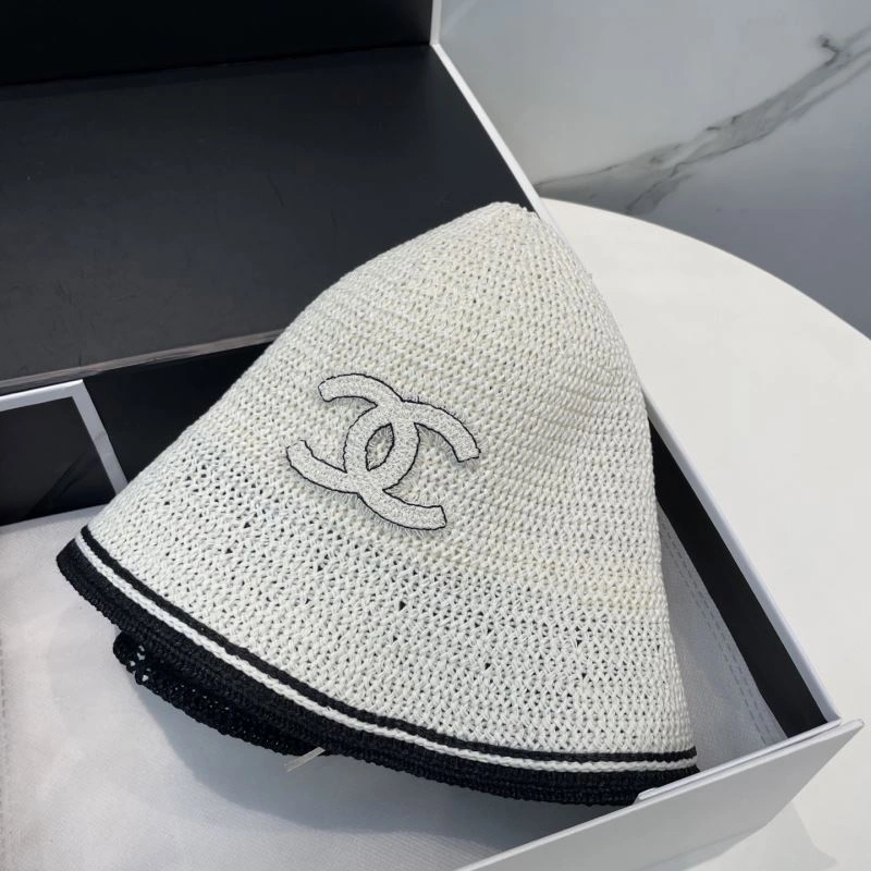 Chanel Caps ModernLook 259571
