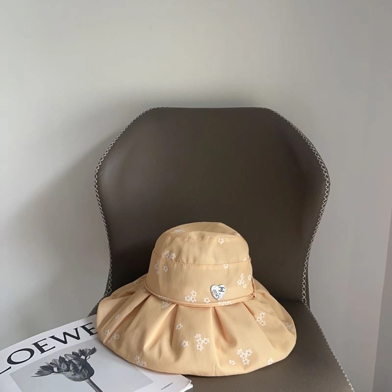 TechFriendly Chanel Caps 259568