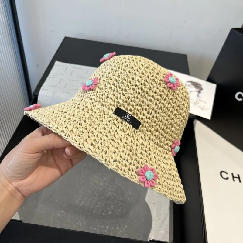 Chanel Caps EyeCatching 262409