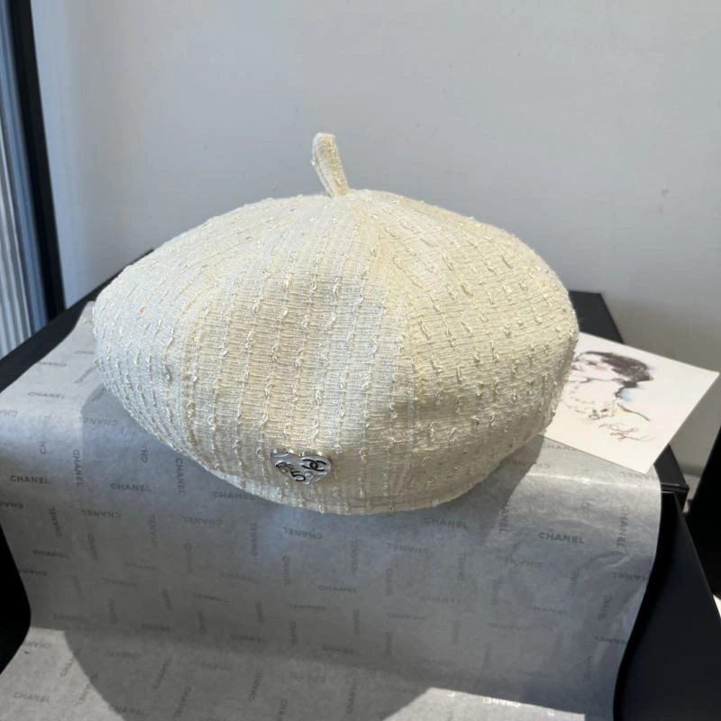 Sporty Chanel Caps 262411