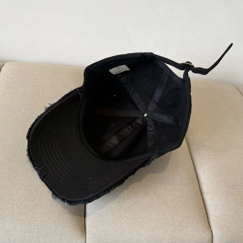 ZipUp Chanel Caps 262370