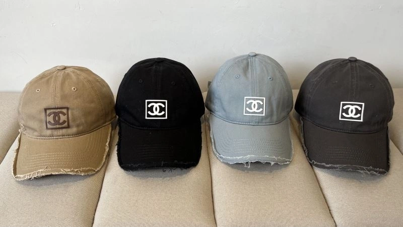 ZipUp Chanel Caps 262370